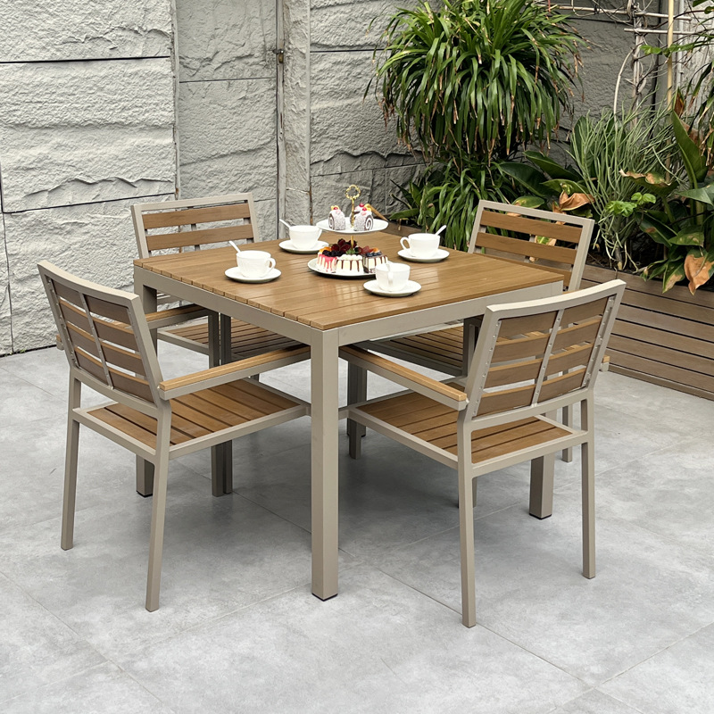 అవుట్డోర్ లివింగ్ ఆన్ ది రైజ్ — శుద్ధి చేసిన అవుట్డోర్ అనుభవం కోసం లెనాటీస్ కొత్త రోప్ సోఫా కలెక్షన్ను ప్రారంభించింది అవుట్డోర్ లివింగ్ ఆన్ ది రైజ్ — శుద్ధి చేసిన అవుట్డోర్ అనుభవం కోసం లెనాటీస్ కొత్త రోప్ సోఫా కలెక్షన్ను ప్రారంభించింది